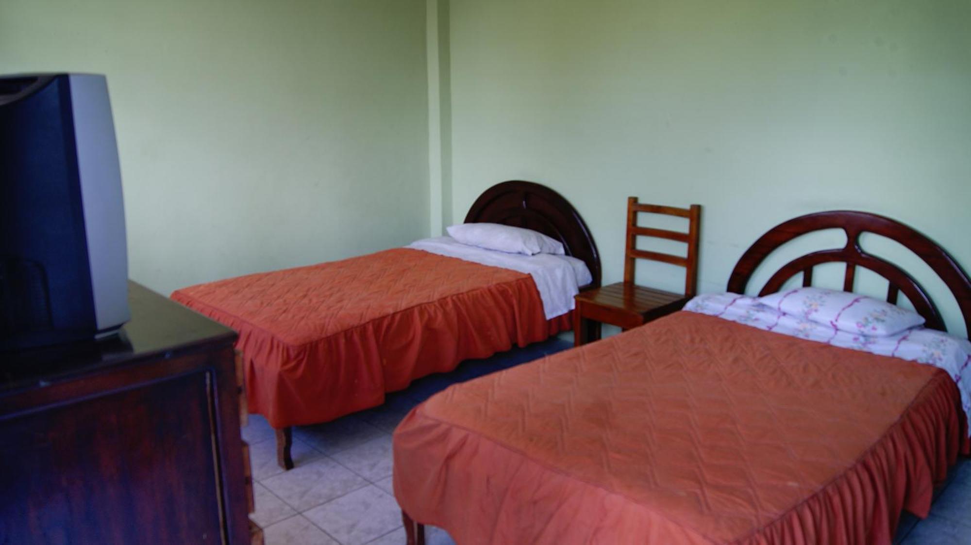 Hotel Zumag Sisa Tena Zewnętrze zdjęcie