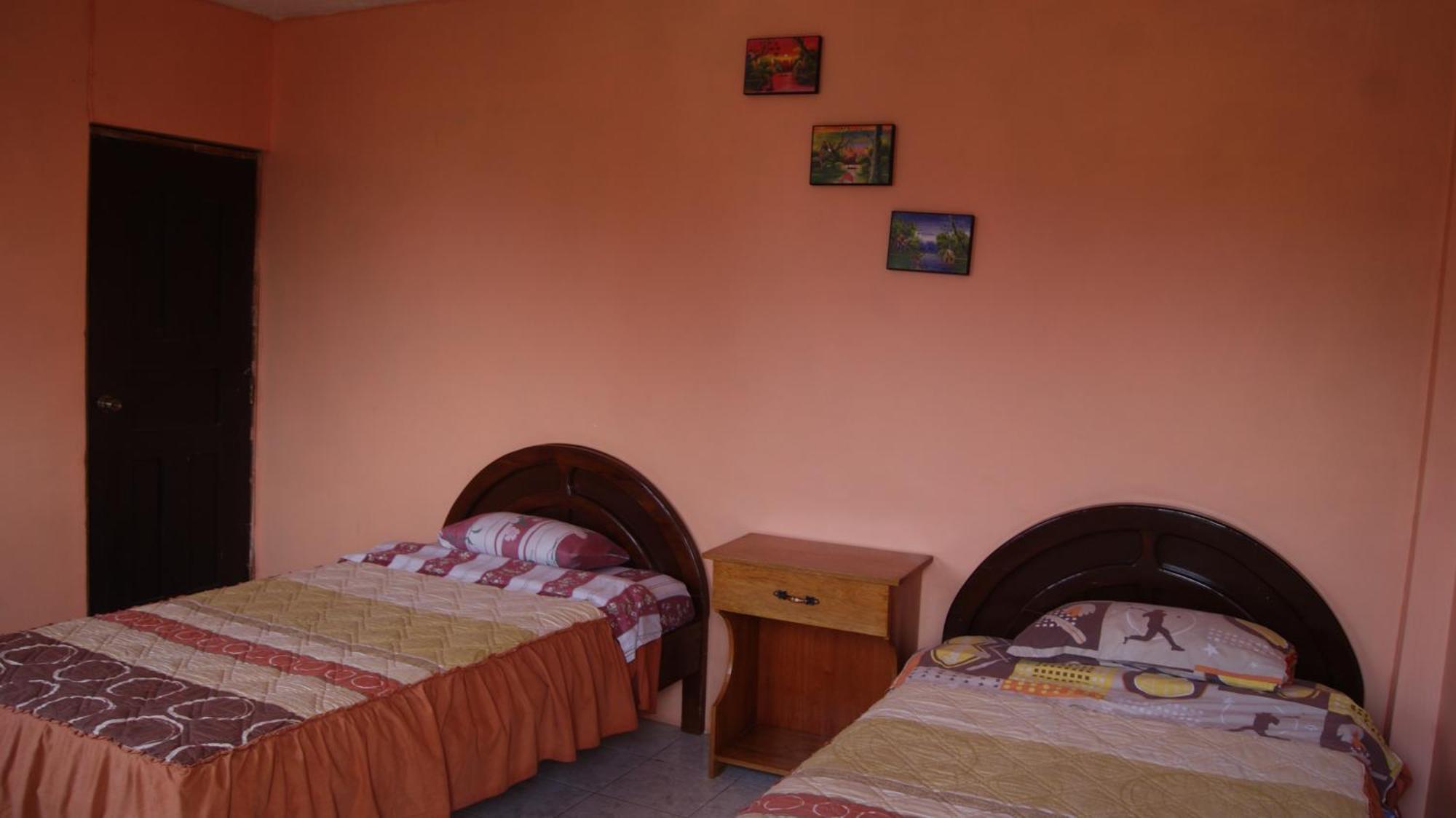 Hotel Zumag Sisa Tena Zewnętrze zdjęcie